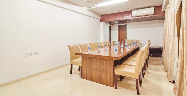 Treebo Trend Hotel Parker Ahmedabad Exterior foto